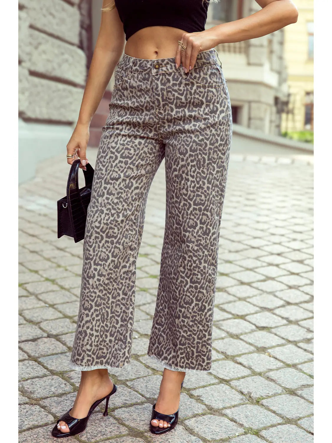 Spotted jeans
