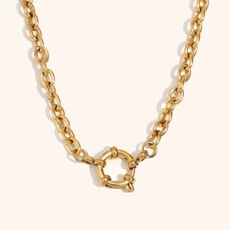 Cable clasp necklace