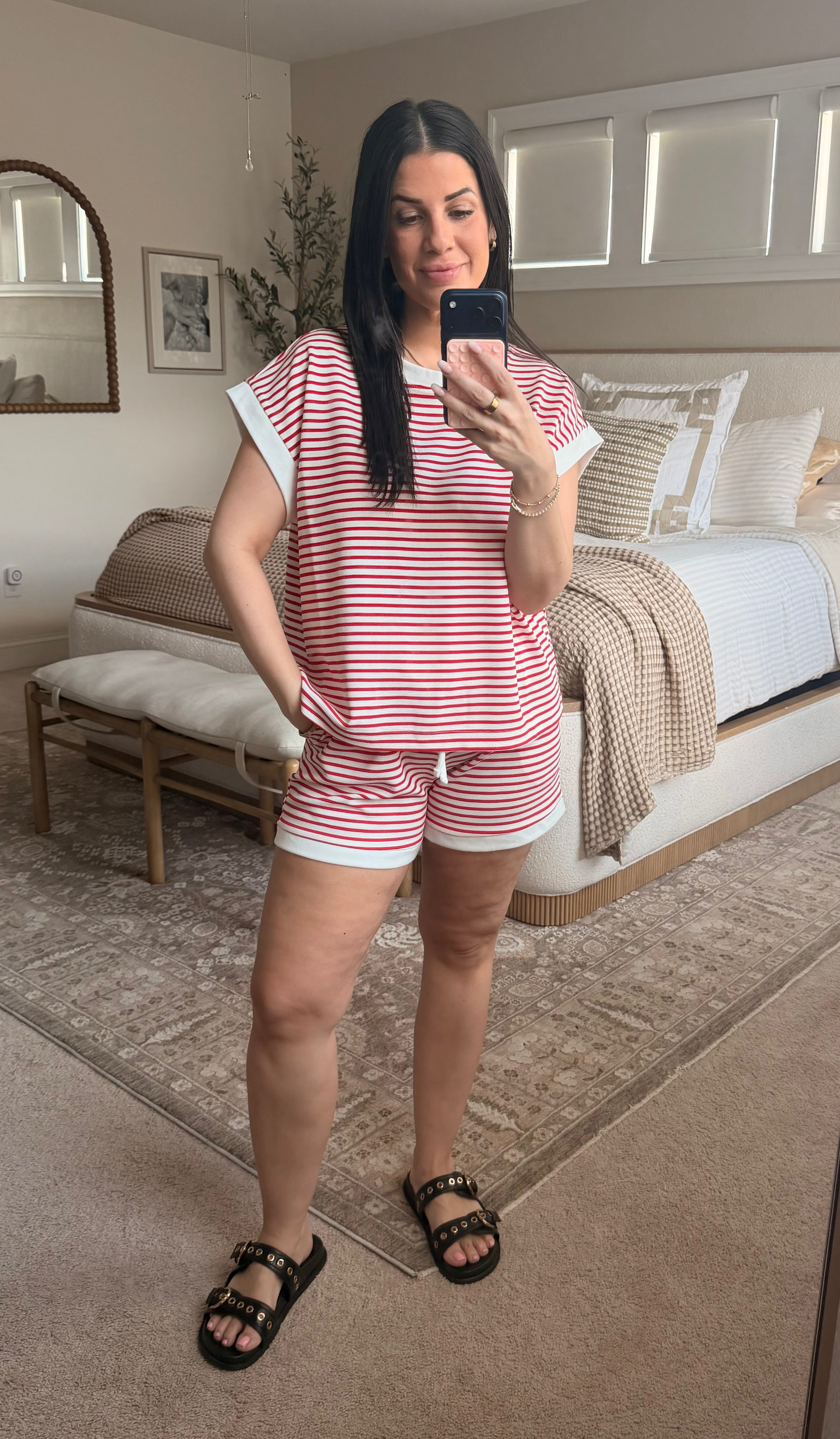 Kayla set